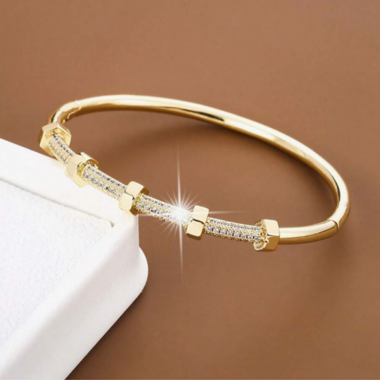 Madison – Guldpläterat armband med moissanitdetaljer