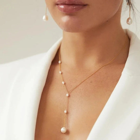 Rubis – Vintagehalsband med pärlhängsmycke