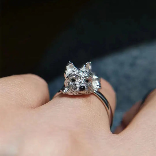 Justerbar ring med hund i silver