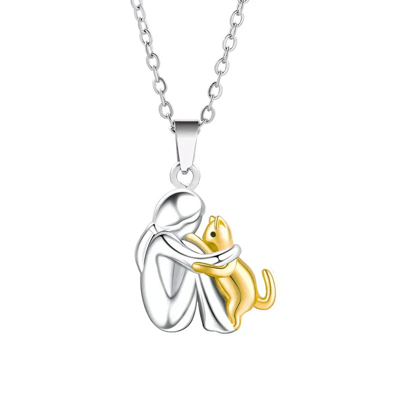Halsband med katt- och zirkonmotiv