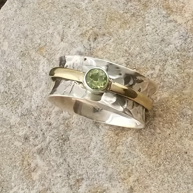 Elegant grön ring med zirkon